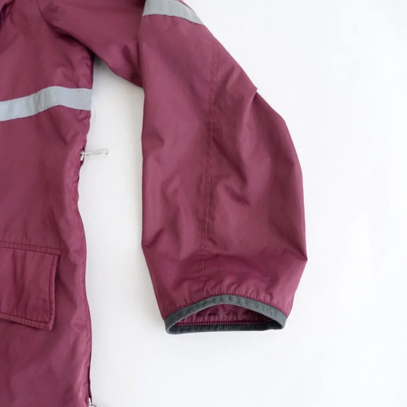 Vintage Avon Sportswear Maroon Zip Up  made in Canada Windbreaker Size 42 - Picture 6 of 14